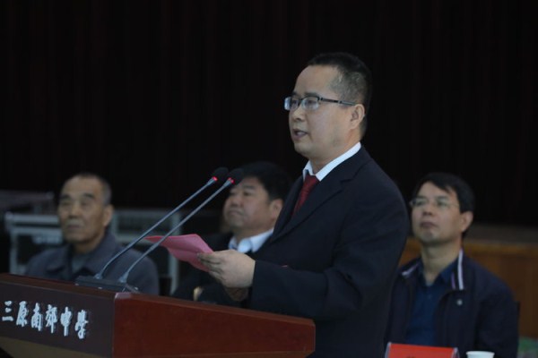 7760aea0-f26e-11e9-bf48-e1532e8bd3ad.jpg