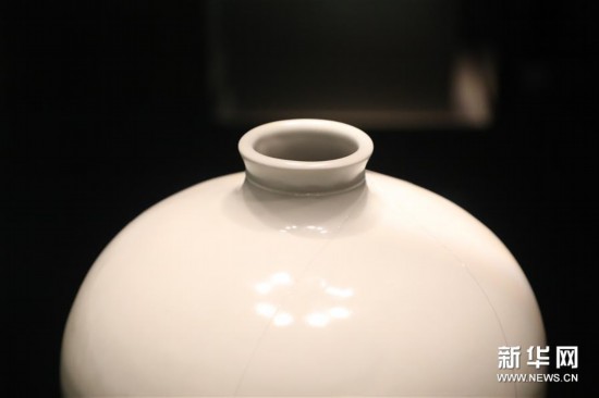 （文化视点·听文物讲故事·图文互动）（2）甜白釉不是“傻白甜”